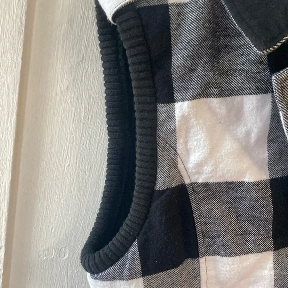 Sweater Project Black and White Buffalo Plaid Cardigan - Picture 7 of 11